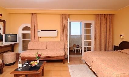 Dar Ismail Nour El Ain Hotel Aïn Draham Exterior photo